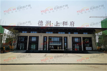 前营子小区四楼2室2厅1卫52万76m2精装修带储藏室出售